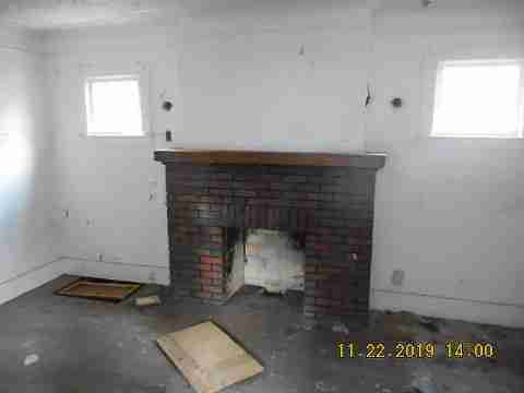 8897 Mendota (19)_m.jpg